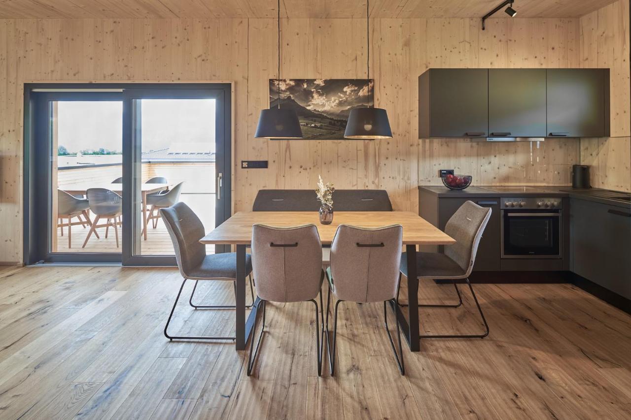 Black Forest Lodges - Gehobene Ferienwohnungen Mit Privatsaunas Tulfes Extérieur photo