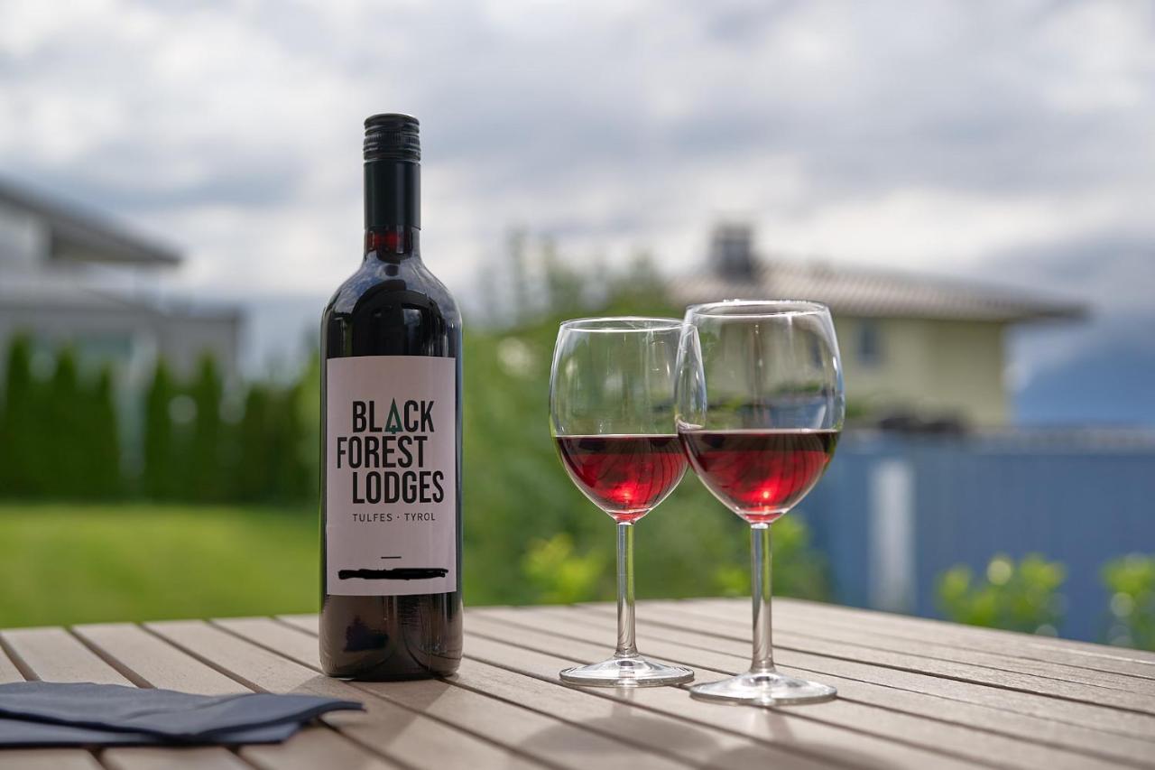 Black Forest Lodges - Gehobene Ferienwohnungen Mit Privatsaunas Tulfes Extérieur photo