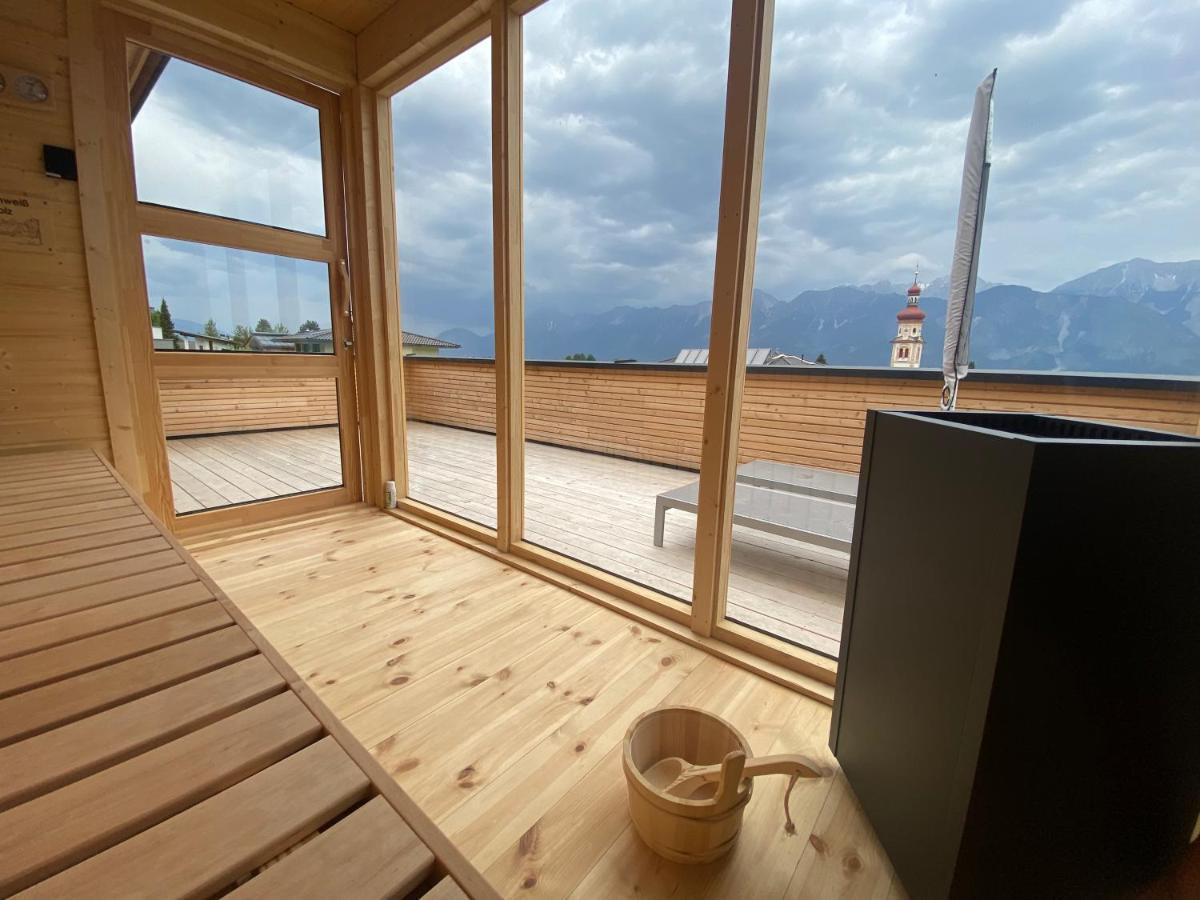 Black Forest Lodges - Gehobene Ferienwohnungen Mit Privatsaunas Tulfes Extérieur photo