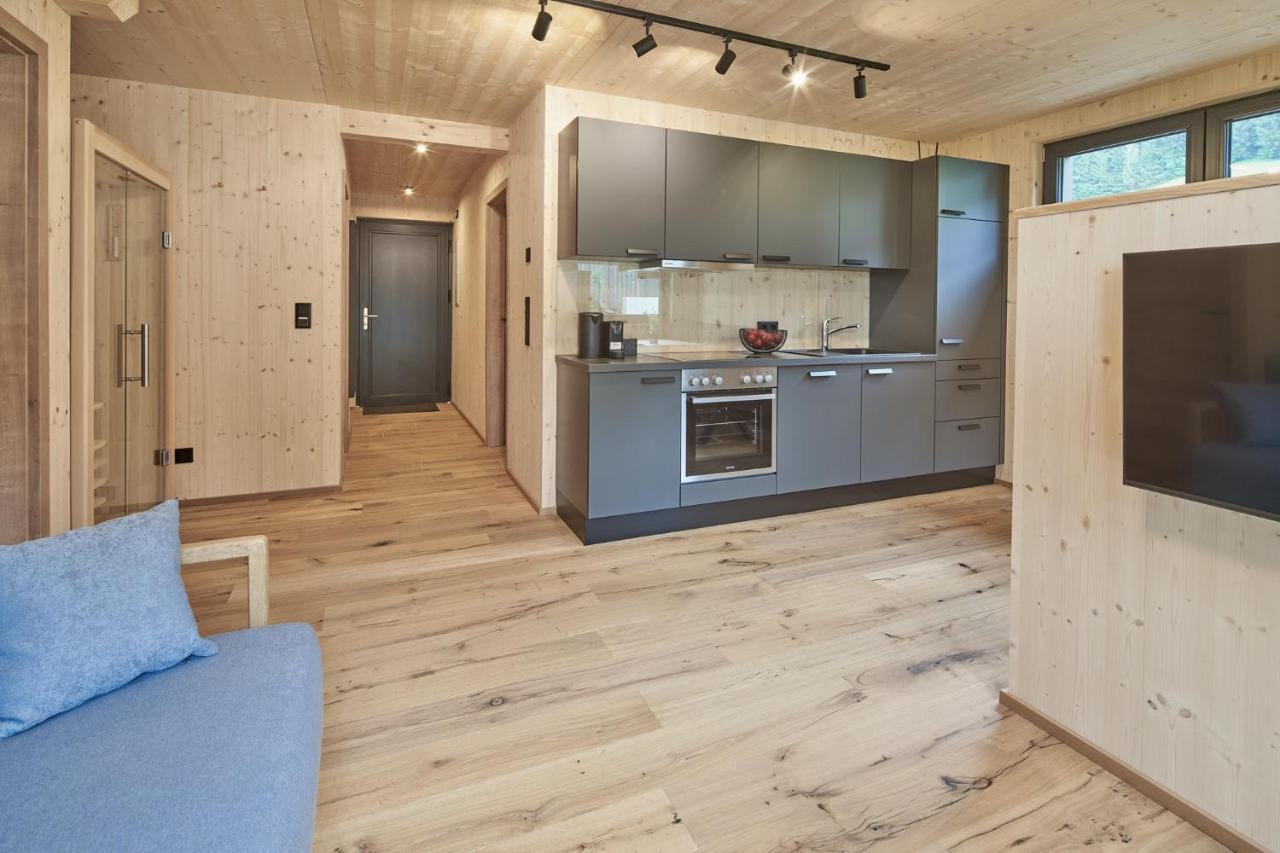 Black Forest Lodges - Gehobene Ferienwohnungen Mit Privatsaunas Tulfes Extérieur photo